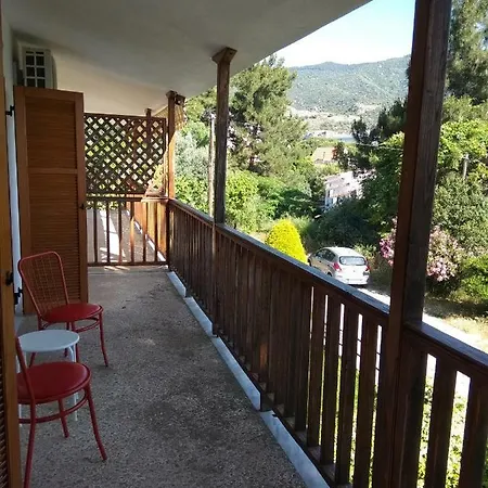 Summer Breeze House بيت للعطل PalaiónTsiflíkion